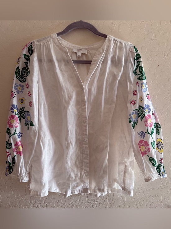 Charter Club Tops - Charter Club, PS, linen floral print sleeve top with a button-front design